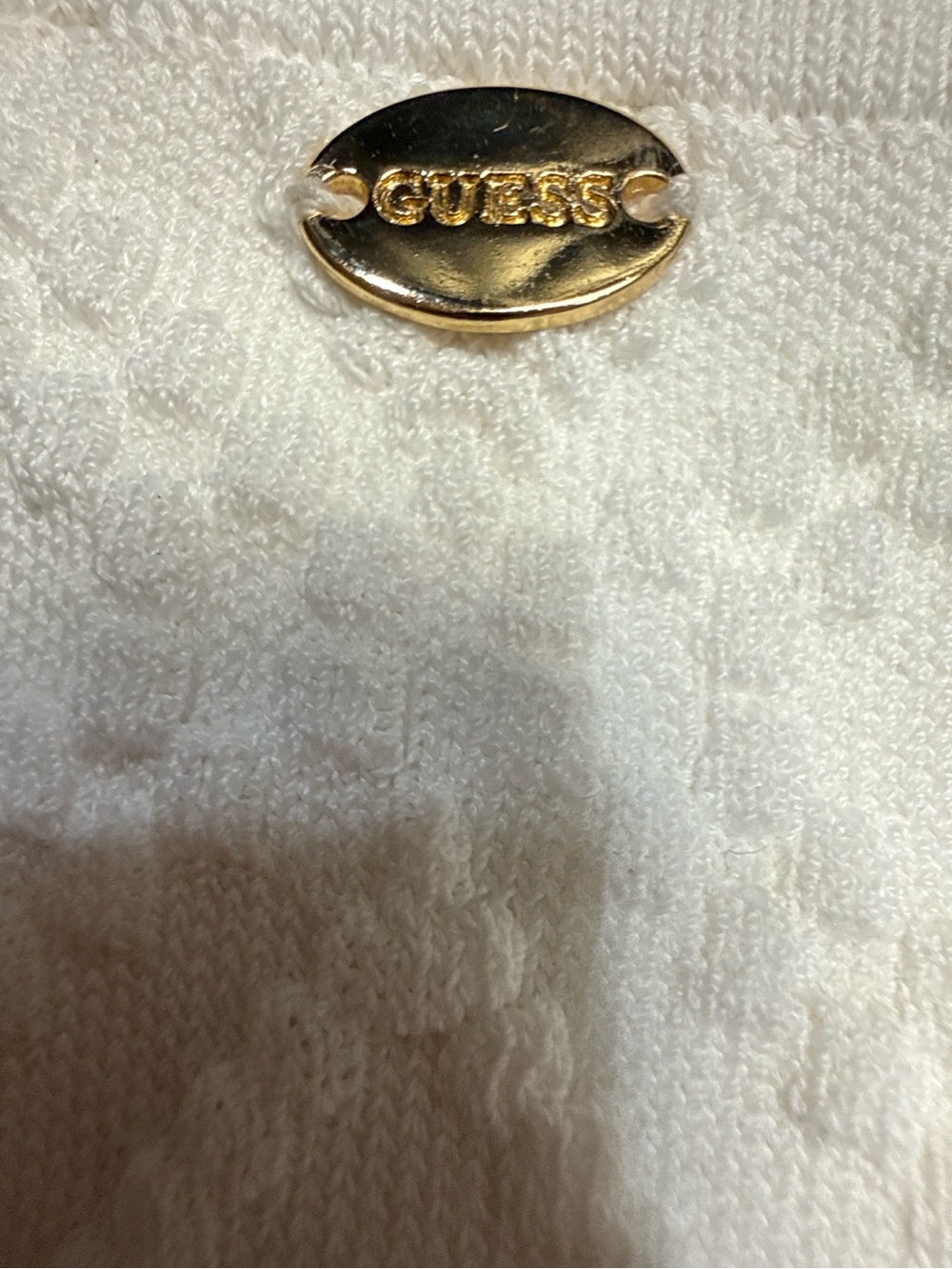GUESS Los Angeles White Textured Mini Skirt Size M Elastic Waist Gold Logo - Picture 4 of 4